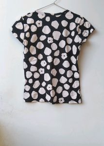 Black And White Top