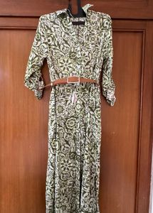 ZARA DRESS IN SIZE S