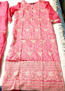 Beautiful Chicken Kari Suit