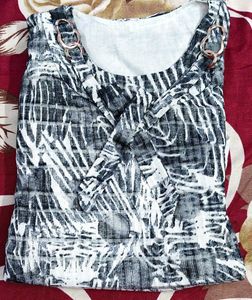 Sizw M Chic Abstract Print Tunic Top