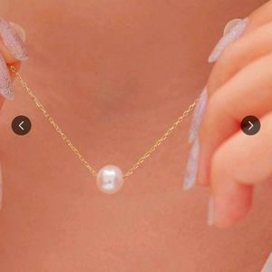Pearl Pendant Necklace