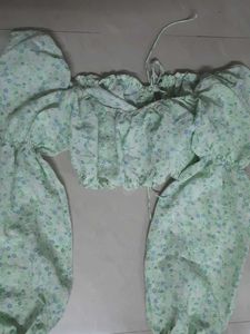 Floral Tie-Front Crop Top