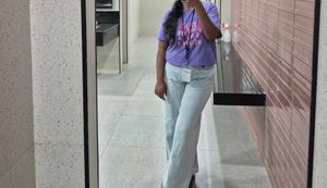 Casual Light Wash Wide Leg Jeans