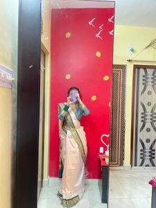 Elegant Peach Saree With Blouse Size Small