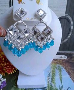 Mirror design earrings