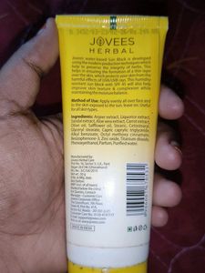 Jovees Herbal 3-in-1 Sunblock SPF 45