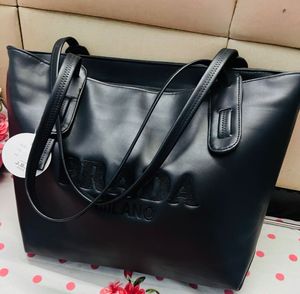 Beautiful Black Tote bag 💼 Unused