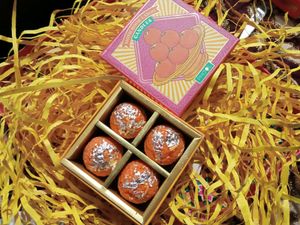 Motichoor Laddoo Candle