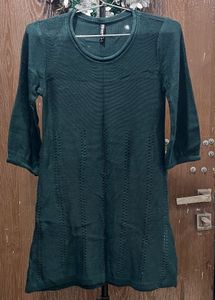 stretchable knitted green dress ripped pattern