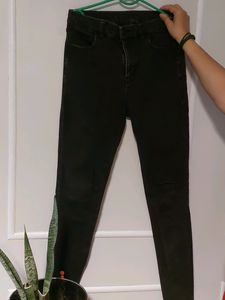 BRANDED JEANS