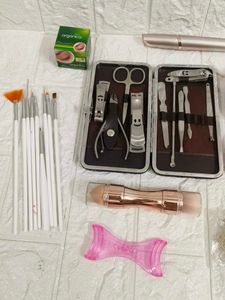 Pack Of 20+ Korean Skincare Tools
