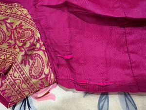 Magenta Banarasi Silk Saree (blouse 42in)
