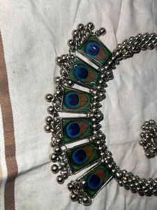 Choker With Earrings