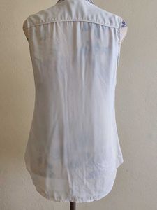Sleeveless White Top Banana republic