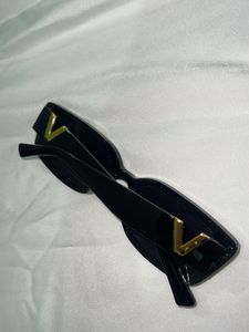 Chic Black cat eyes Sunglasses
