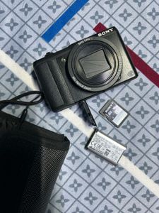Sony DigiCam with 30X optical zoom!