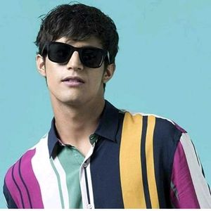 Folding Classic Sunglasses - Black