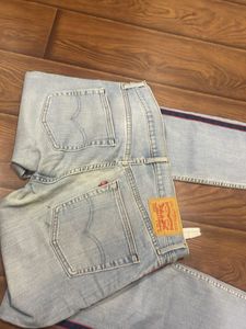 Levi&#39;s Jeans with Side Stripe