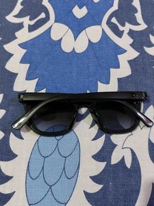 Black Square Sunglasses