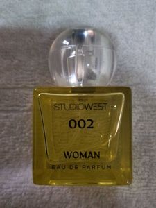 002 Perfume By Studiowest ( Westside)