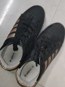 Stylish Black Sneakers
