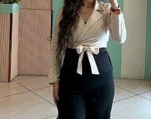 Beige V Neck Wrap Up Crop Top 🫶🏻🍄