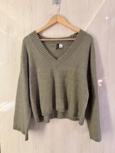 Cozy Olive Green V-Neck Sweater (never worn)