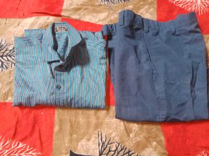 chek shirt and blue pant