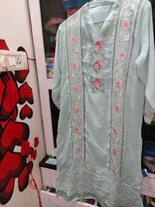 New Kurti Elegant Embroidy Tag Nikal Gya