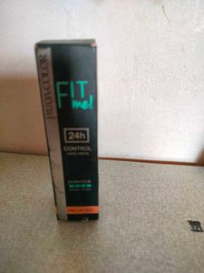 Fit Me Foundation Huda Colour Oil Control