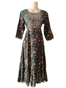 Beautiful Forest Green Anarkali Kurti 😍🫠