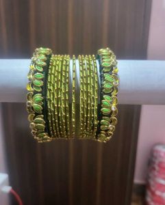 Trending silk thread kundan bangle with clip set