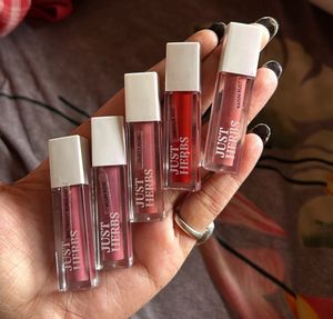 Set Of 5 Matte Lipsticks