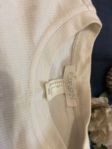 ( FLAT  SALE )  FORVER 21 Crop Top
