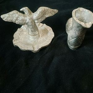Very Unique Silver Colour Ashtrays