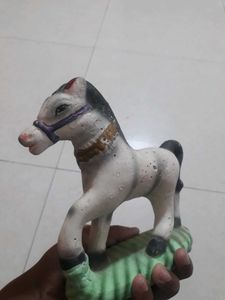Horse Murti