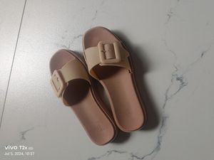 Women Flat Sandals