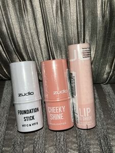 Zudio Makeup Sticks