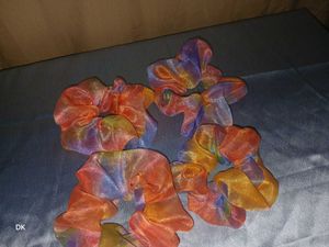 Scrunchies For Hairs