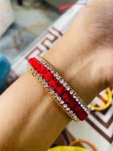 Red Rose Studded Stone Kangan