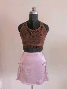 Y2k mini skirt with bow detail 🎀