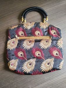 hand bag