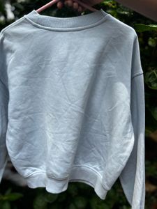 H&amp;M light blue v-neck Valencia sweatshirt
