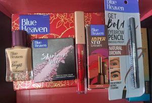 Blue Heaven Makeup Kit💫