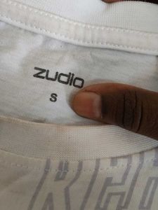 White Graphic Print T-Shirt