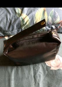 MAC , Estee Lauder Pouch Combo
