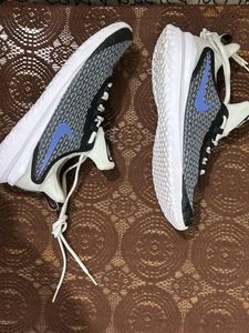 ORIGINAL NIKE RENEWAL RIVAL RUNNING SHOES! 👞