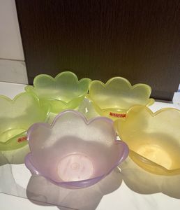 Flower Shaped Fruit Bowls - Set Of 5