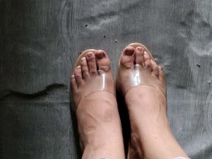 Zaif Clear Strap Flats one time use product