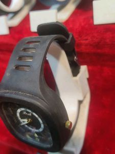 Peril Quartz Watch